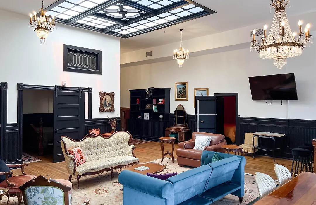 The Oliver Inn-1